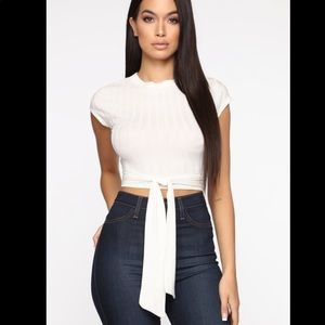 🚫SOLD🚫Wrapped In My Feelings Tie Front Top